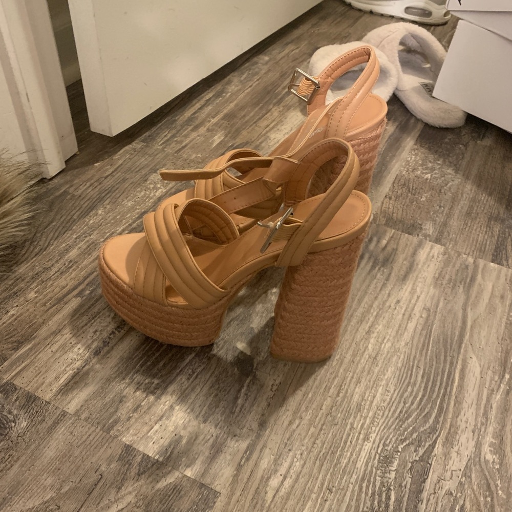 Heeled platform espadrilles
